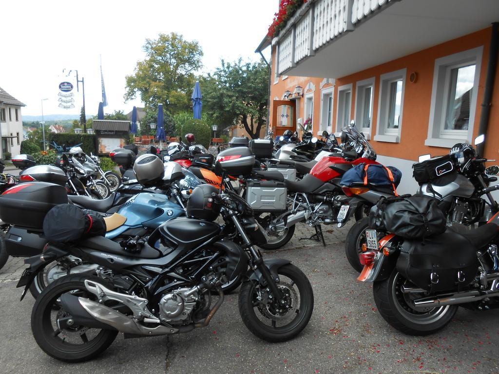 Landgasthof Schuetzen Tengen Exterior foto